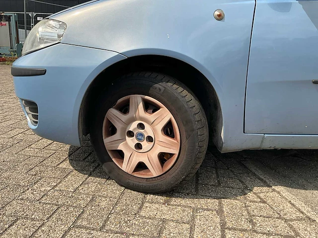 2004 fiat punto personenauto - afbeelding 3 van  39