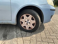 2004 fiat punto personenauto - afbeelding 4 van  39