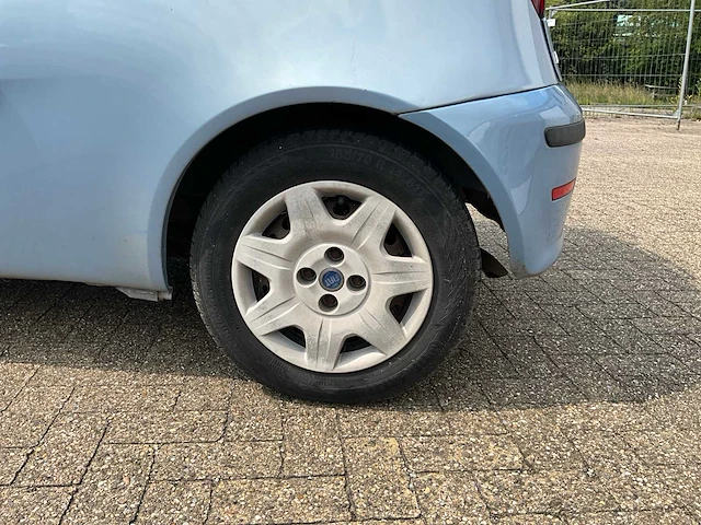 2004 fiat punto personenauto - afbeelding 6 van  39