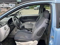 2004 fiat punto personenauto - afbeelding 15 van  39