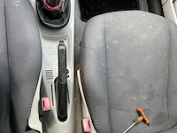 2004 fiat punto personenauto - afbeelding 21 van  39