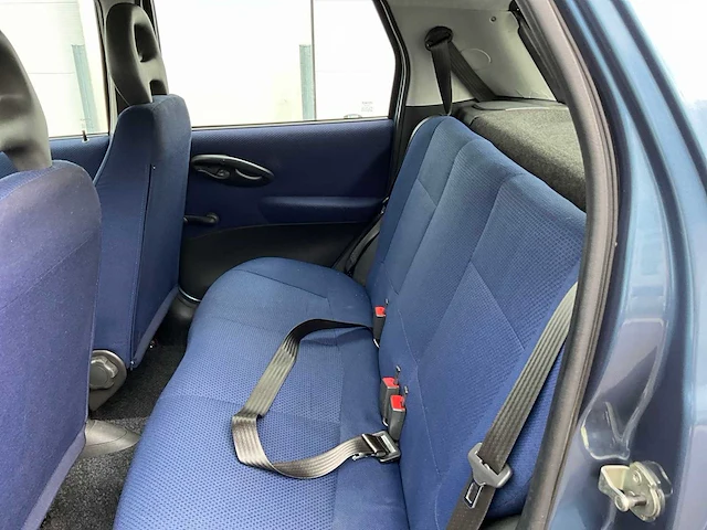 2004 fiat punto personenauto - afbeelding 3 van  34