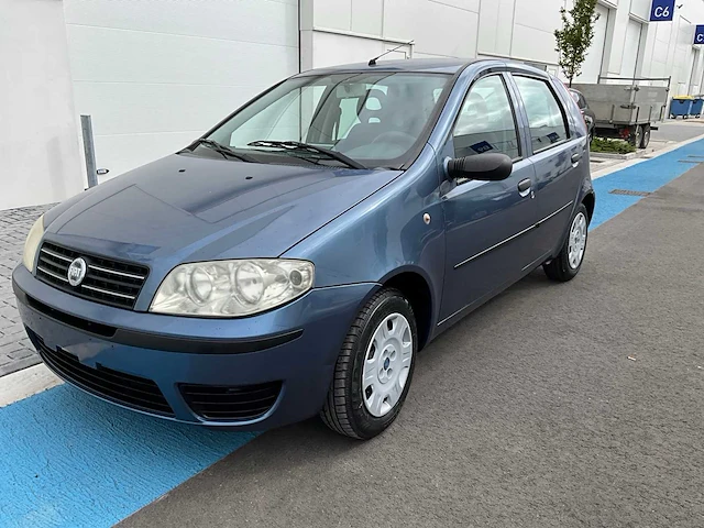 2004 fiat punto personenauto - afbeelding 1 van  34