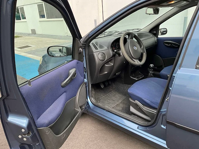2004 fiat punto personenauto - afbeelding 34 van  34