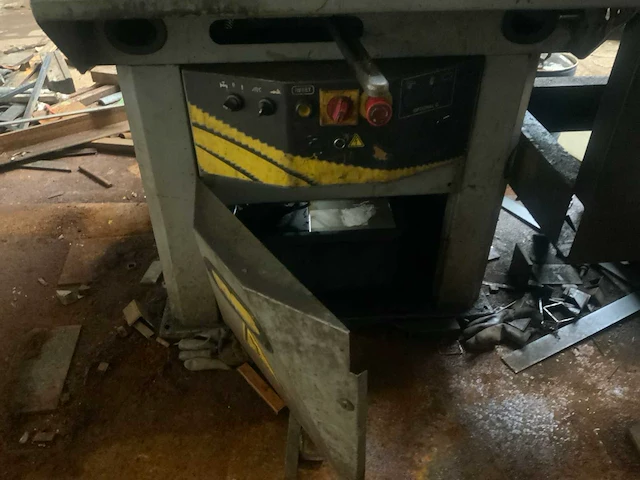 2004 fmb orion bandzaagmachine - afbeelding 6 van  9