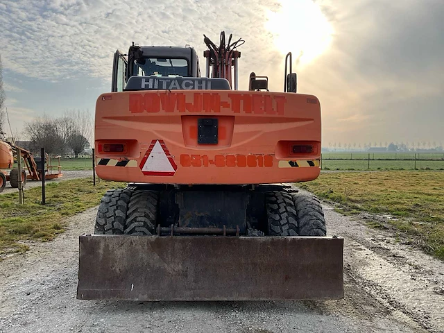 2004 hitachi zx 130w banden graafmachines - afbeelding 30 van  35