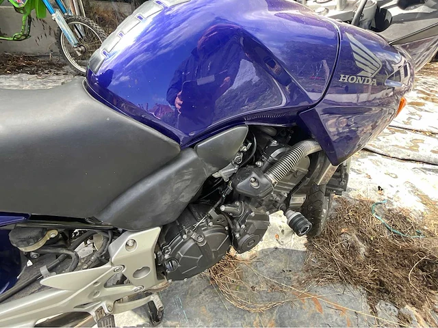 2004 honda cbf 600 motorfiets - afbeelding 12 van  12