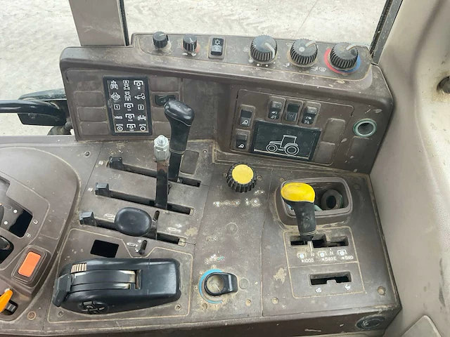 2004 john deere 6920 vierwielaangedreven landbouwtractor - afbeelding 28 van  35