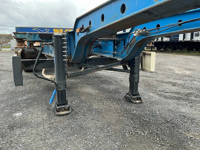2004 krone sd 27 oplegger met containerchassis - afbeelding 3 van  13
