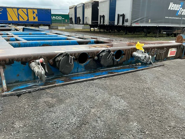 2004 krone sd 27 oplegger met containerchassis - afbeelding 12 van  13