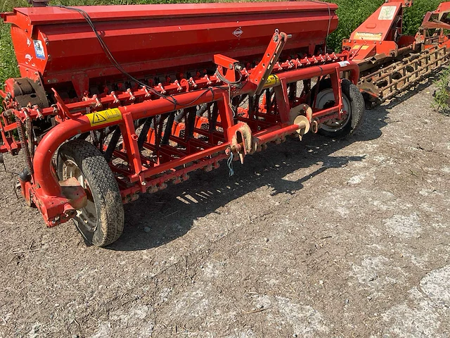 2004 kuhn k1353 zaaimachine - afbeelding 6 van  14