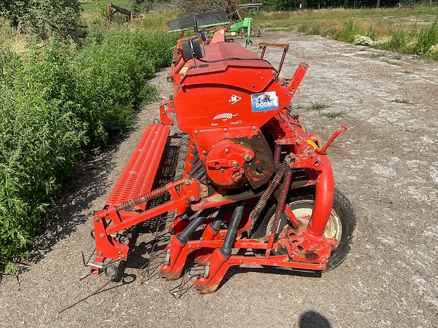2004 kuhn k1353 zaaimachine - afbeelding 12 van  14