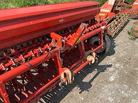 2004 kuhn k1353 zaaimachine - afbeelding 13 van  14