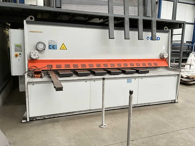 2004 lvd hst-c 31/13 cnc guillotineschaar - afbeelding 12 van  21