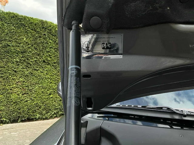 2004 maserati cambiocorsa spyder personenauto - afbeelding 40 van  63