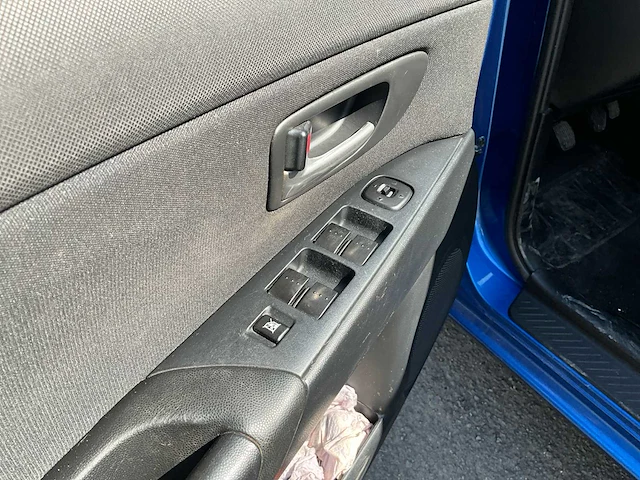 2004 mazda 3 - afbeelding 2 van  41