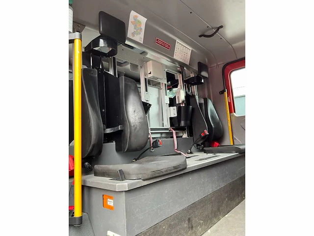 2004 mercedes-benz 1428 af tankautospuit - afbeelding 8 van  66