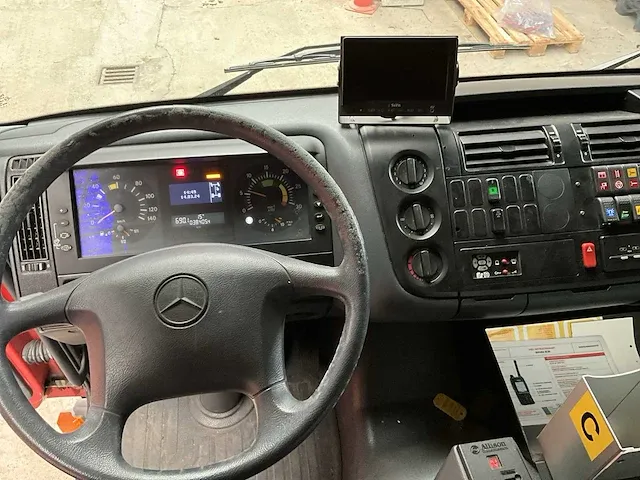 2004 mercedes-benz atego 1428 f/4x2 brandweerwagen - afbeelding 48 van  49