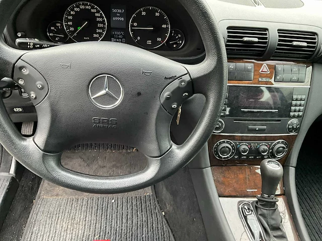 2004 mercedes-benz c220 cdi personenauto - afbeelding 16 van  48