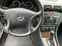 2004 mercedes-benz c220 cdi personenauto - afbeelding 16 van  48