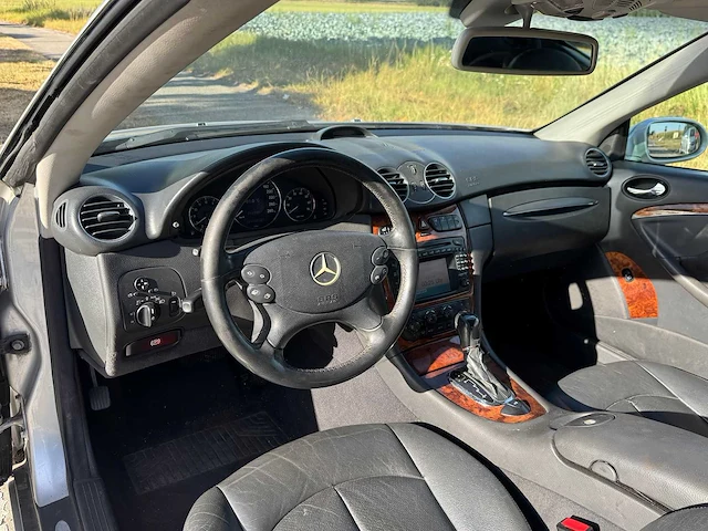2004 mercedes-benz clk200 - afbeelding 2 van  43