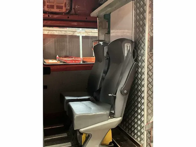 2004 mercedes-benz sprinter 313 cdi -d-1.7 brandweerwagen / materiaalwagen - afbeelding 3 van  28