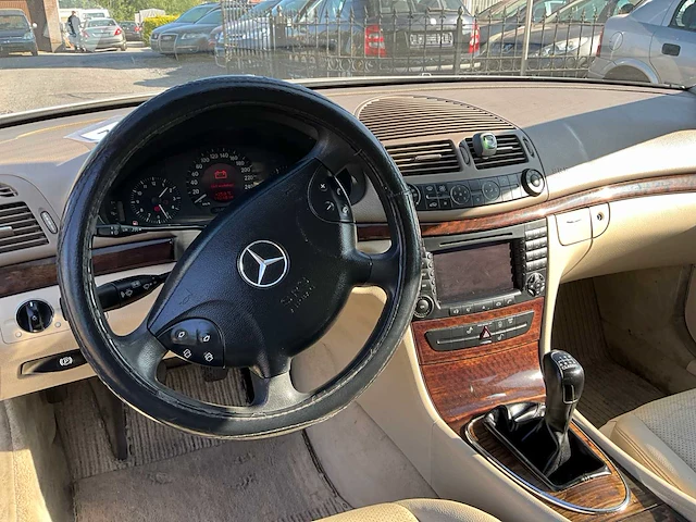2004 mercedes e220 cdi - afbeelding 4 van  33