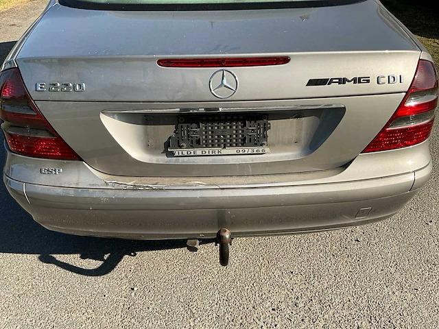 2004 mercedes e220 cdi - afbeelding 19 van  33