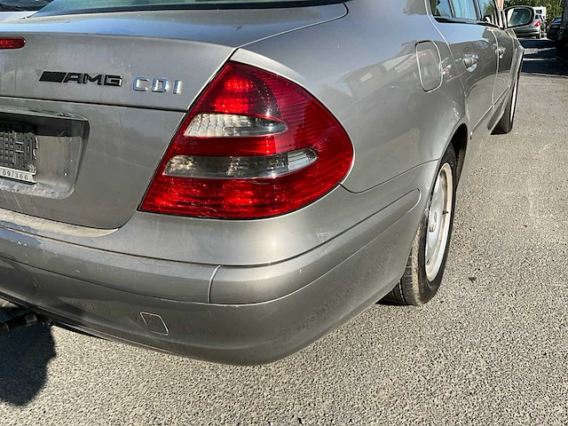 2004 mercedes e220 cdi - afbeelding 20 van  33