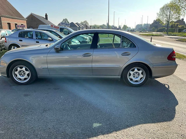 2004 mercedes e220 cdi - afbeelding 12 van  33