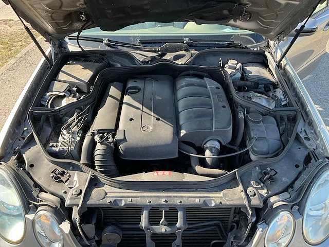 2004 mercedes e220 cdi - afbeelding 24 van  33