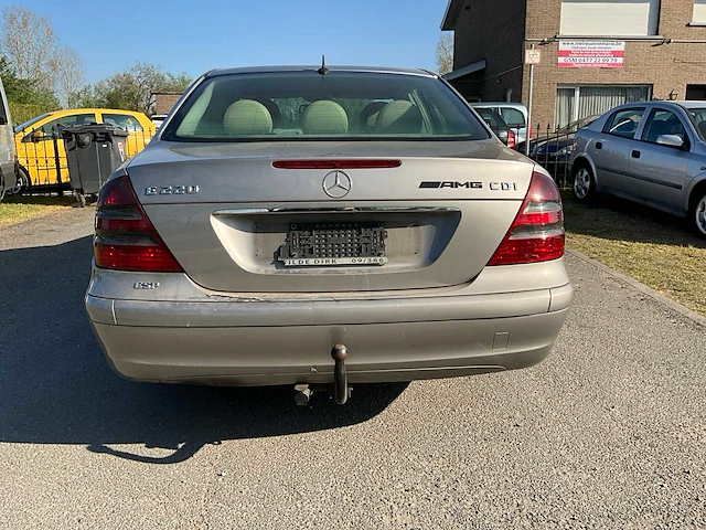 2004 mercedes e220 cdi - afbeelding 28 van  33