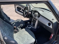 2004 mini cooper benzine - afbeelding 3 van  17