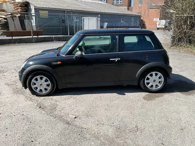 2004 mini cooper benzine - afbeelding 12 van  17