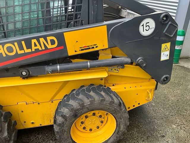 2004 new holland ls 170 schranklader - afbeelding 9 van  31