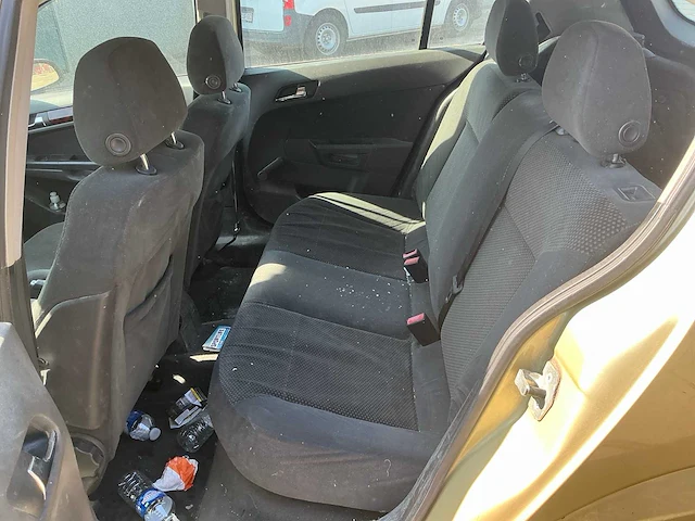 2004 opel astra - afbeelding 9 van  31