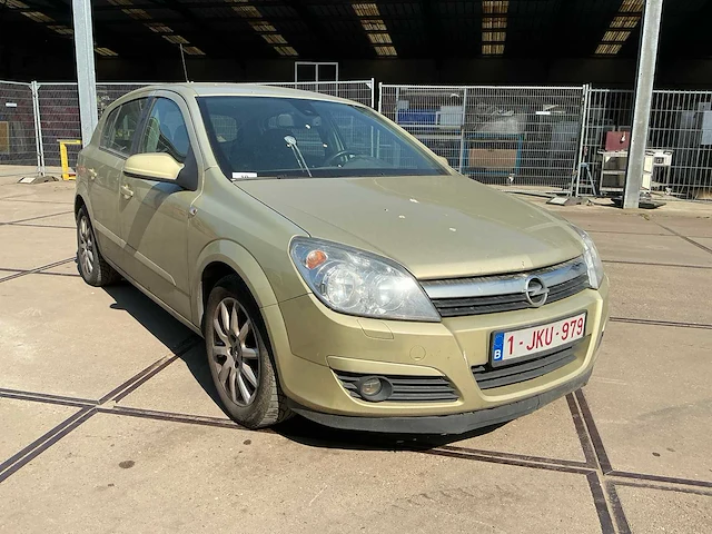 2004 opel astra - afbeelding 12 van  31