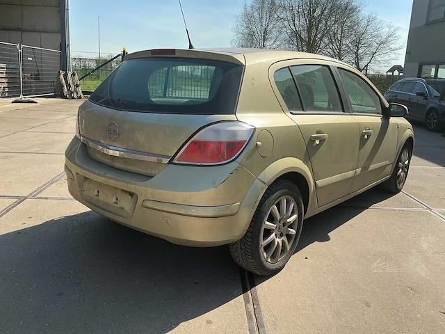 2004 opel astra - afbeelding 23 van  31