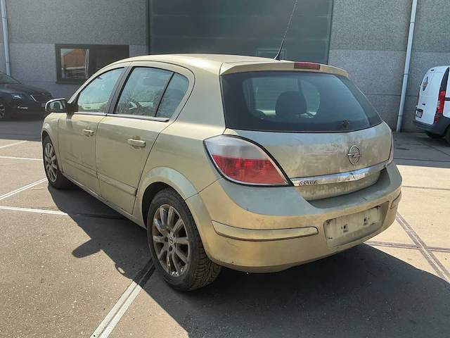 2004 opel astra - afbeelding 26 van  31