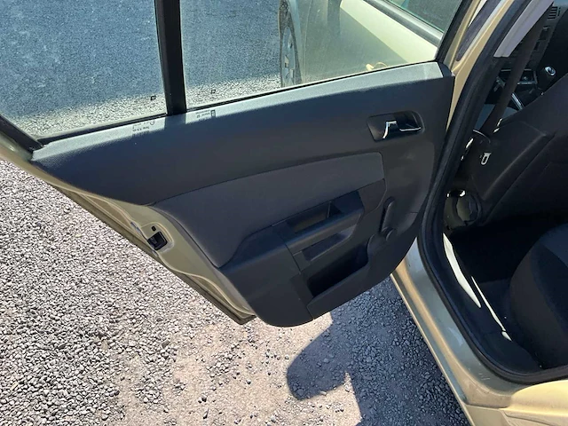 2004 opel astra - afbeelding 13 van  36