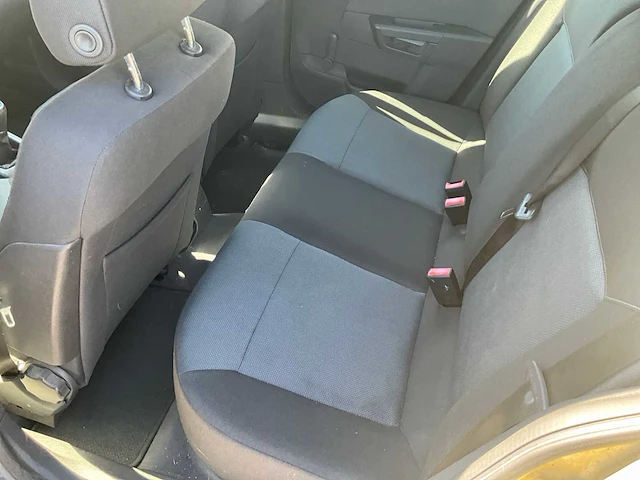 2004 opel astra - afbeelding 14 van  36