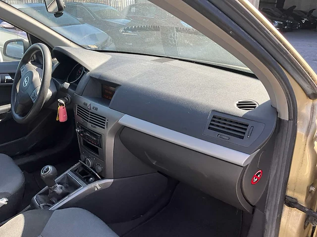 2004 opel astra - afbeelding 21 van  36
