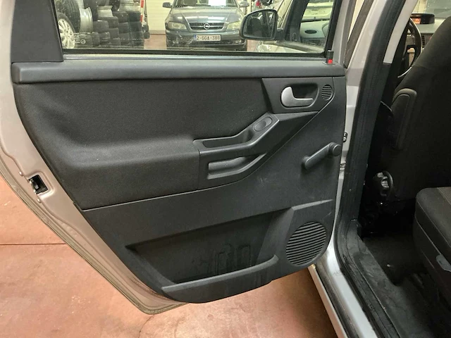 2004 opel meriva - afbeelding 19 van  28