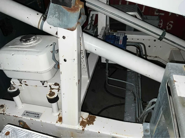 2004 paus ladderlift op zelfrijdend onderstel - afbeelding 5 van  23