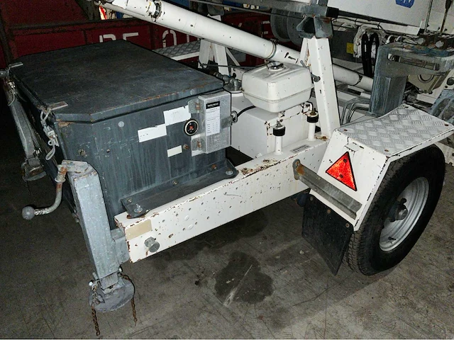 2004 paus ladderlift op zelfrijdend onderstel - afbeelding 20 van  23