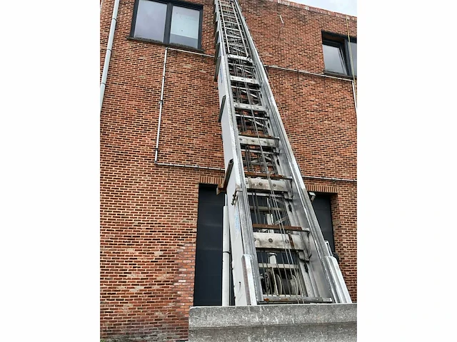 2004 paus ladderlift op zelfrijdend onderstel - afbeelding 5 van  29