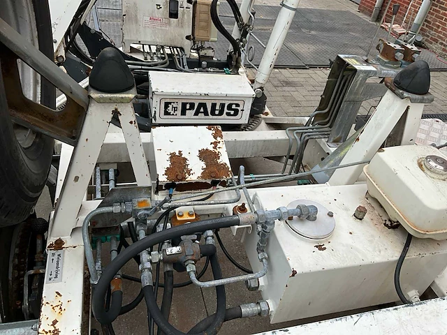 2004 paus ladderlift op zelfrijdend onderstel - afbeelding 18 van  29