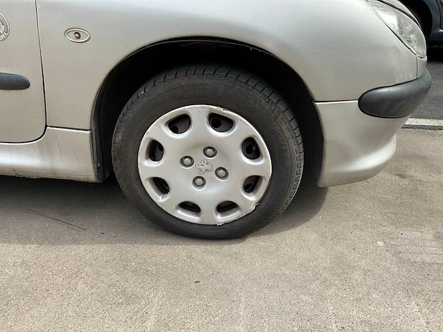 2004 peugeot 206 personenauto - afbeelding 4 van  39