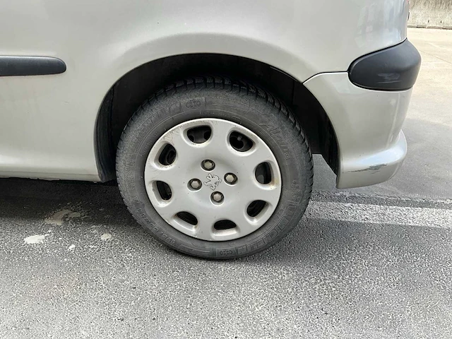 2004 peugeot 206 personenauto - afbeelding 6 van  39