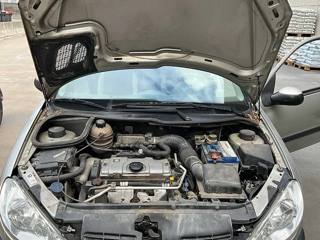 2004 peugeot 206 personenauto - afbeelding 7 van  39